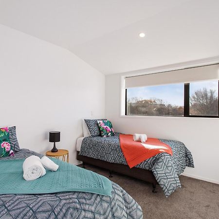 Penthouse Apartment Scenic Views-Spacious 2Br Κράισττσερτς Εξωτερικό φωτογραφία