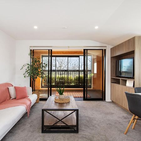 Penthouse Apartment Scenic Views-Spacious 2Br Κράισττσερτς Εξωτερικό φωτογραφία